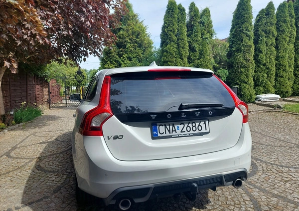 Volvo V60 cena 42400 przebieg: 149000, rok produkcji 2013 z Sejny małe 596